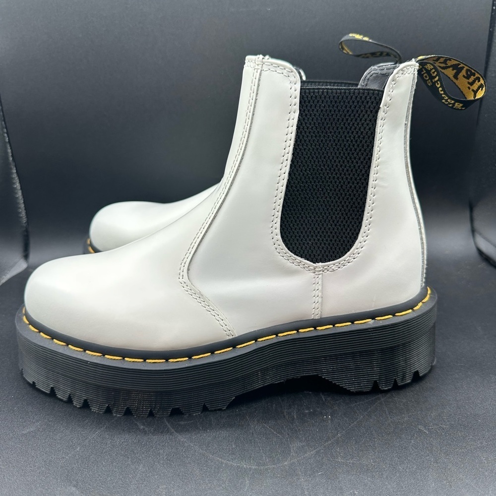 Dr. Martens 2976 Quad Platform White Chelsea Boot - Womens Sz 8 - Picture 3 of 6